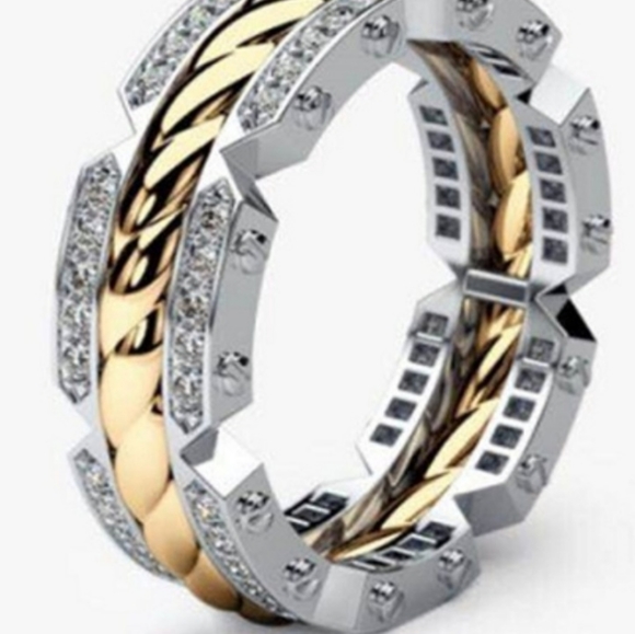 COPY - Gold/Silver ring size 10 - Picture 4 of 4